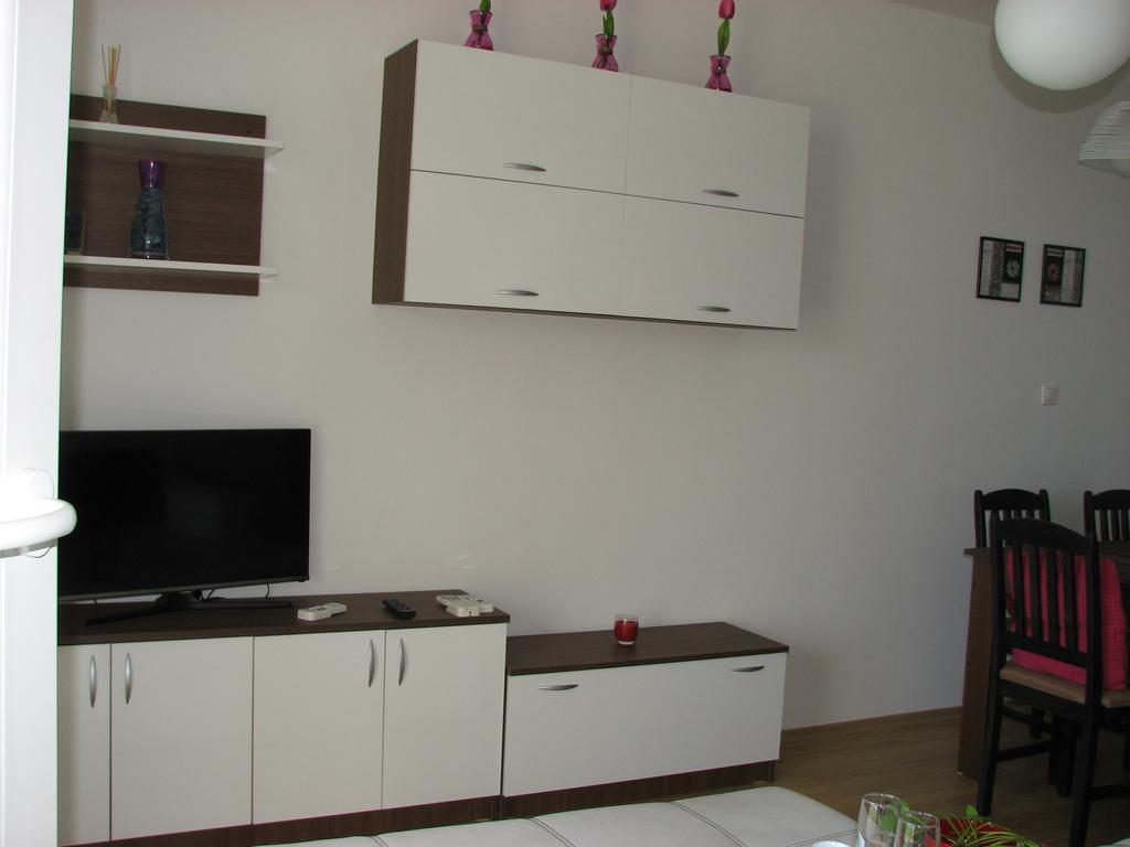 Two-Bedroom Apartment Donika ツァレヴォ エクステリア 写真