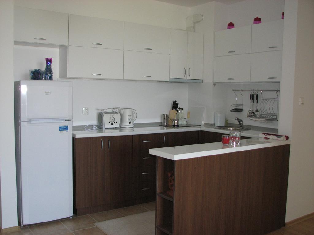 Two-Bedroom Apartment Donika ツァレヴォ エクステリア 写真