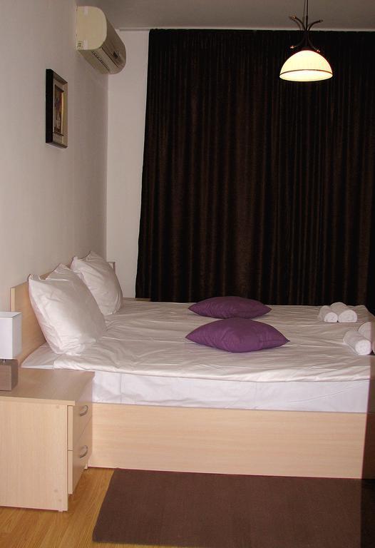 Two-Bedroom Apartment Donika ツァレヴォ エクステリア 写真