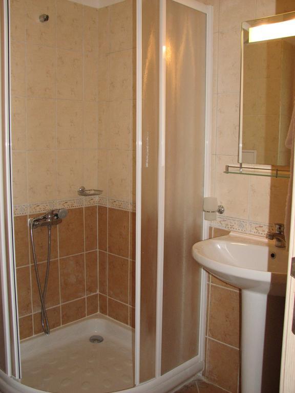 Two-Bedroom Apartment Donika ツァレヴォ エクステリア 写真