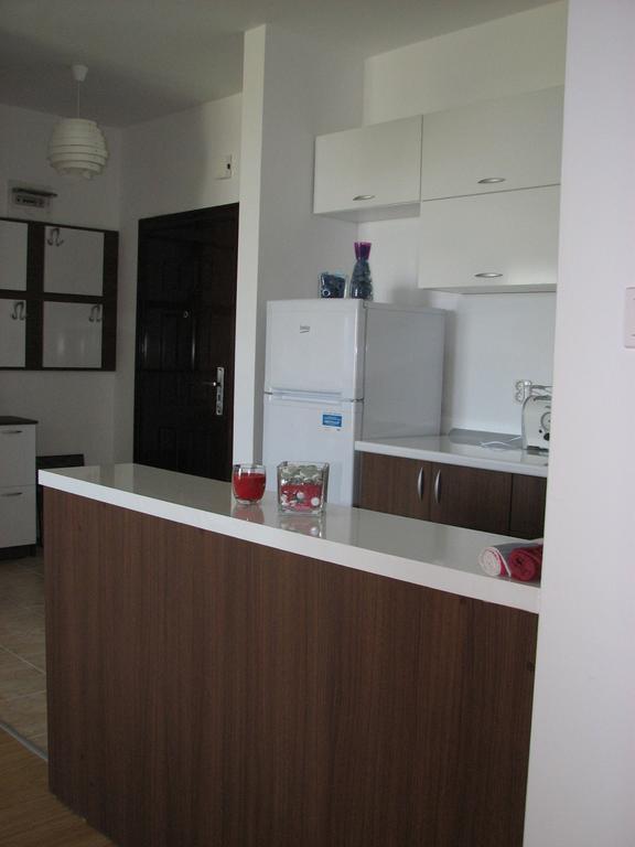 Two-Bedroom Apartment Donika ツァレヴォ エクステリア 写真